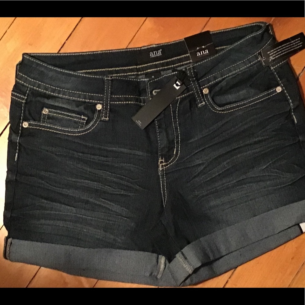 a.n.a Mystic Wash Denim Shorts Size 10